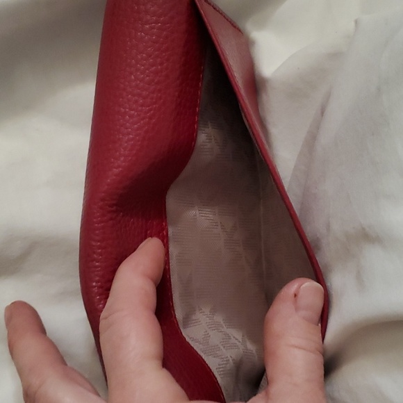 Michael Kors Wallet - Picture 12 of 14